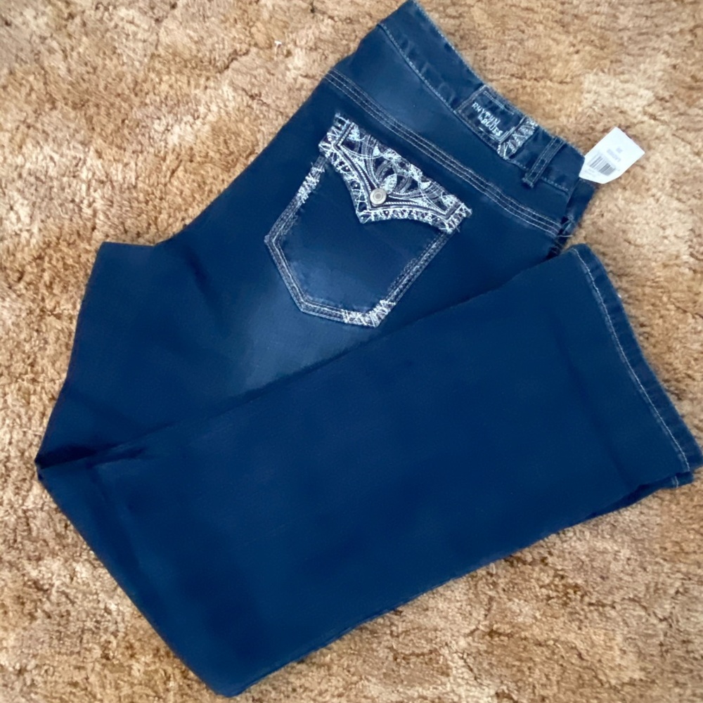 Beautiful slim boot jeans 👖